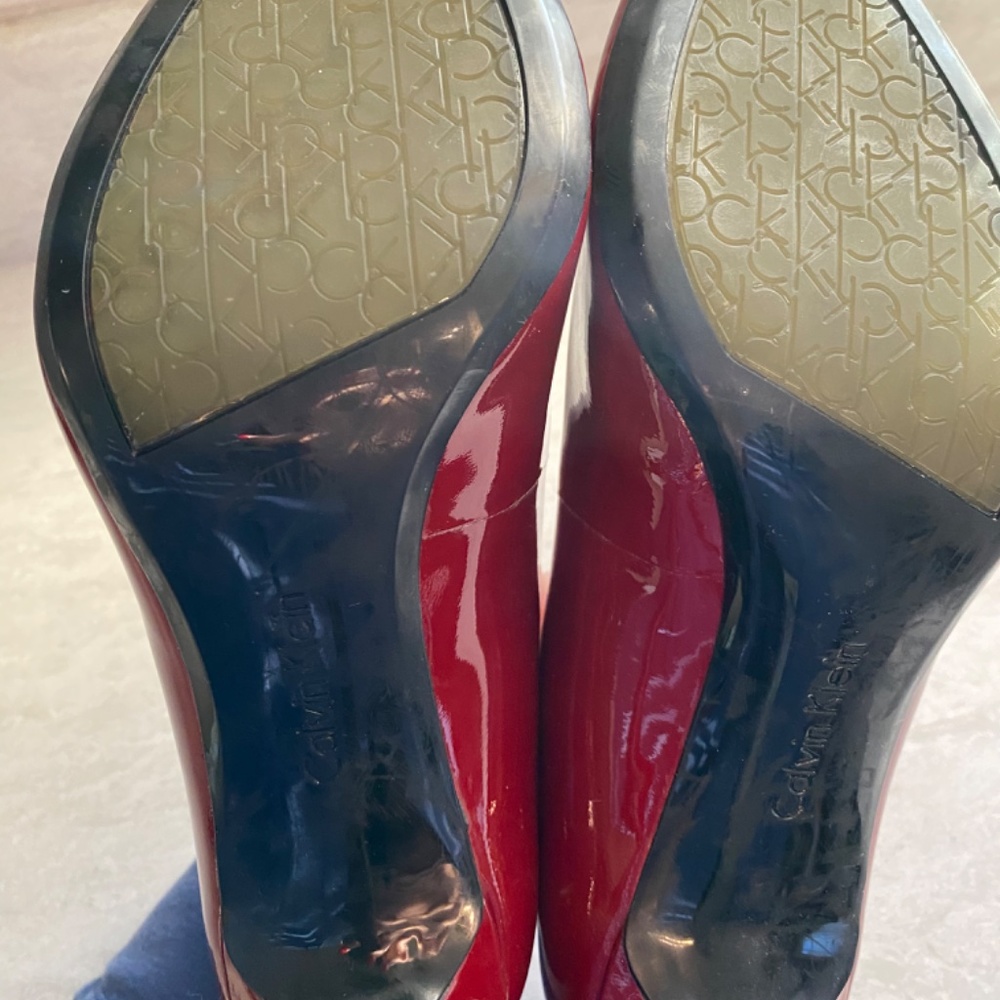 Red Hot Calvin Klein Patten Leather US size 8  with 2.5 inch Heels - Picture 4 of 8